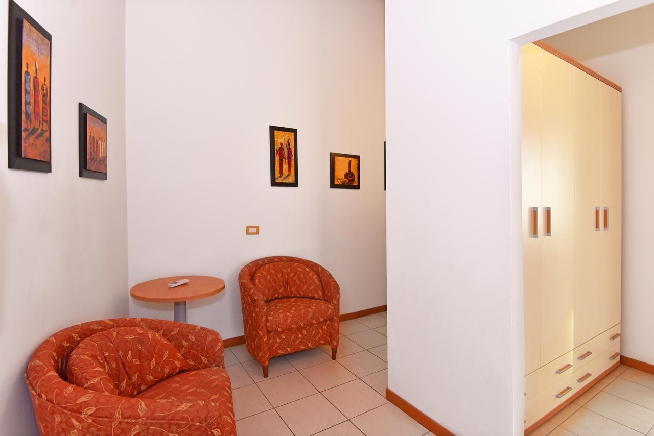 Hotel Villa Olga Каорле Экстерьер фото