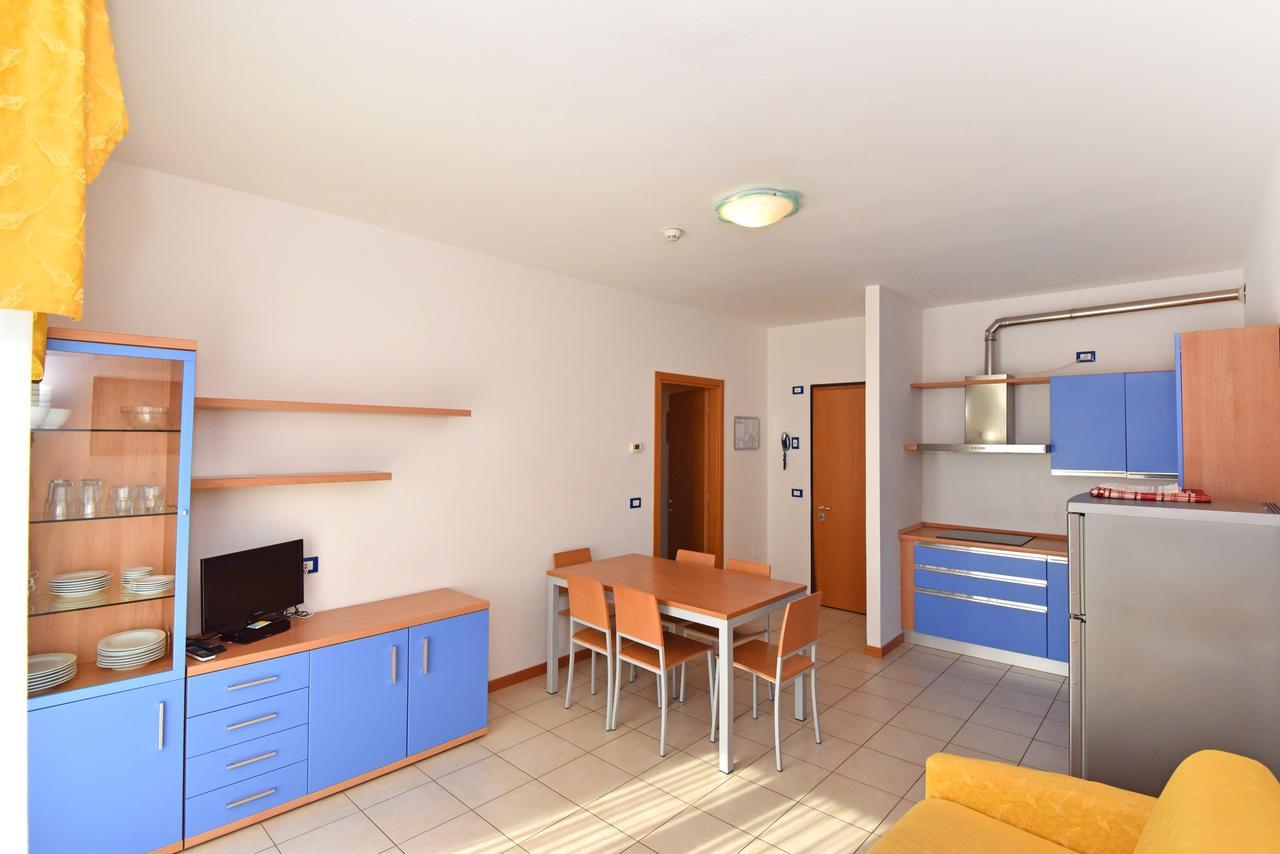 Hotel Villa Olga Каорле Экстерьер фото