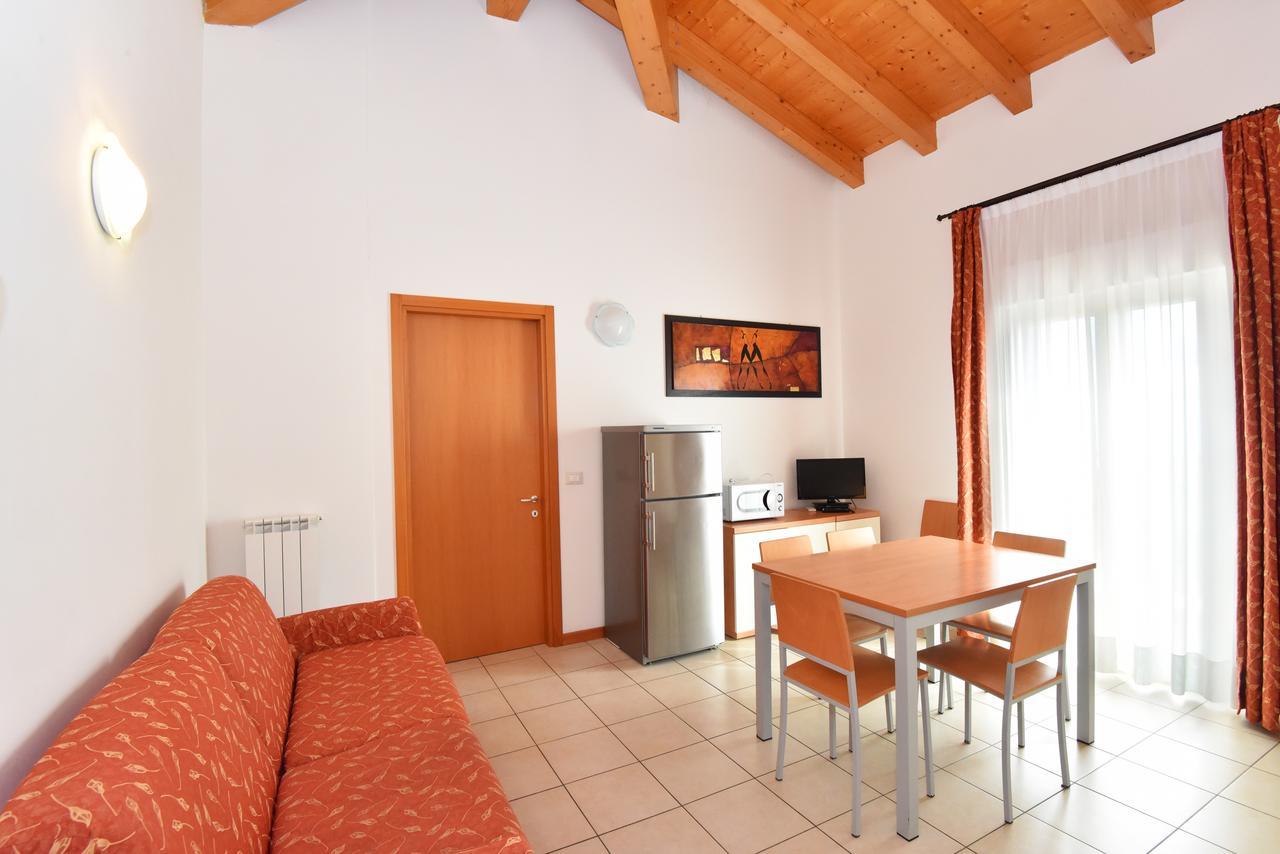 Hotel Villa Olga Каорле Экстерьер фото