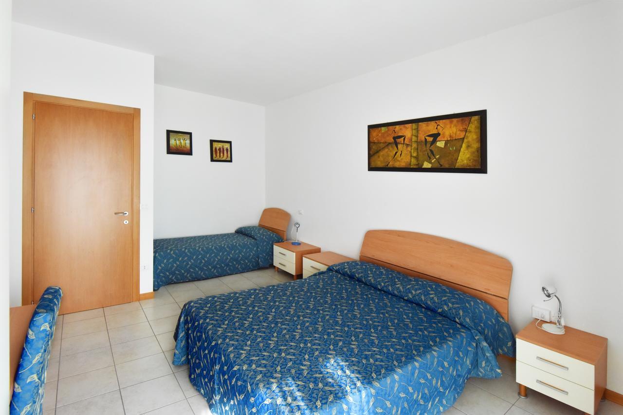 Hotel Villa Olga Каорле Экстерьер фото