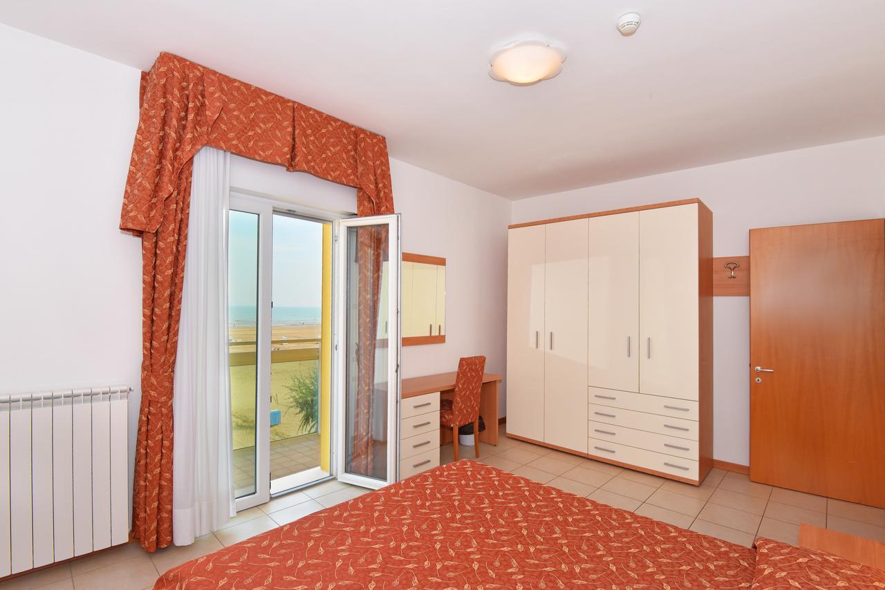 Hotel Villa Olga Каорле Экстерьер фото